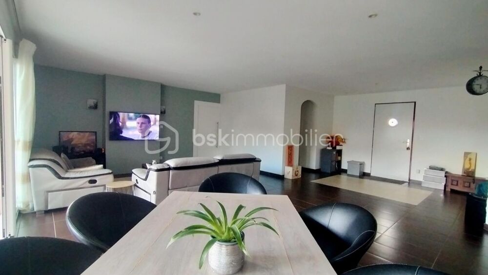 Maison de plain pied 4 chambres piscine