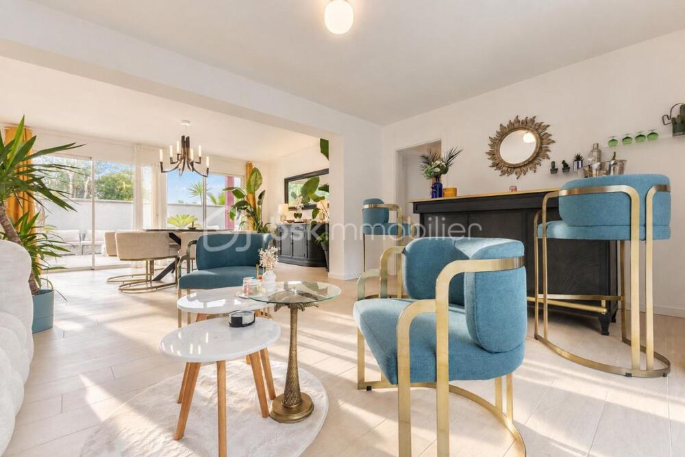 Vente Villa BIARRITZ – Élégante villa familiale rénovée 5 chambres - jardin ombragé  et jacuzzi Biarritz