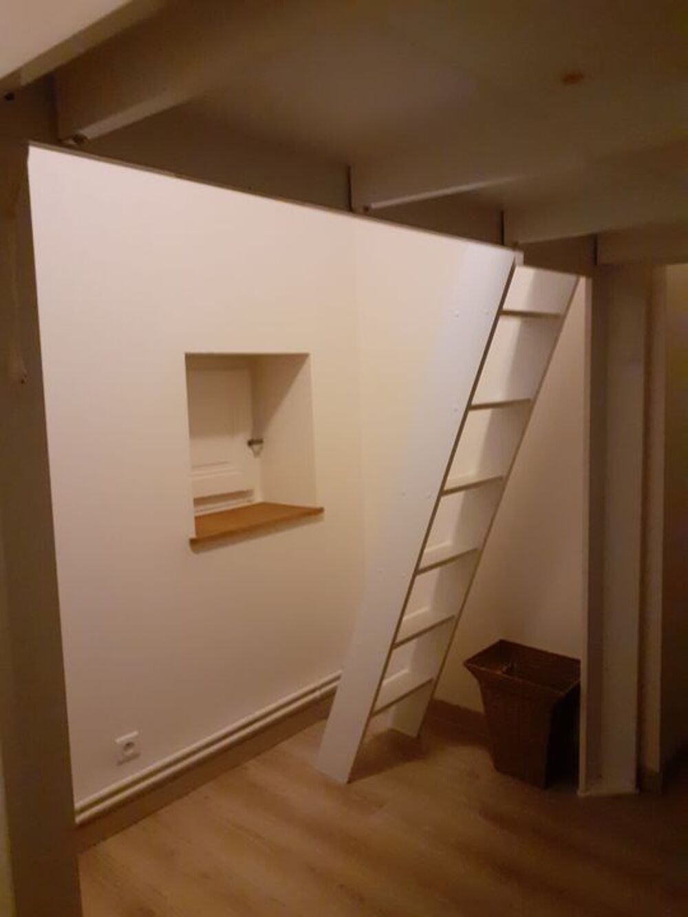 Location Appartement Chambre de 9m2 à louer sur Saint-Didier-au-Mont-d'Or Saint didier au mont d or