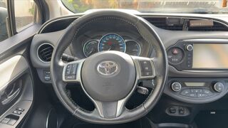 Yaris III 1.5 VVT-i 100 Hybrid E-CVT Dynamic 2015 occasion 44220 Coueron