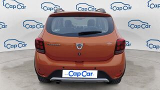 Sandero 0.9 TCe 90 Stepway Explorer - Entretien constructeur 2017 occasion 86100 Chatellerault