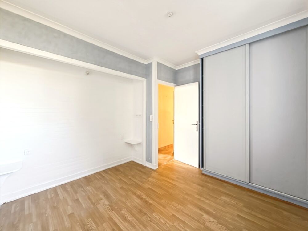 BATZ-SUR-MER / LE CROISIC  APPARTEMENT T4 78m²  3 Chambres  PROCHE PLAGE & JARDINS