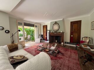  Maison � vendre 8 pi�ces 334 m�