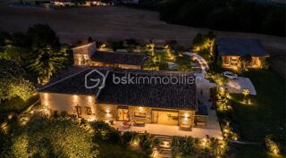  Propriété/château à vendre 8 pièces 330 m²