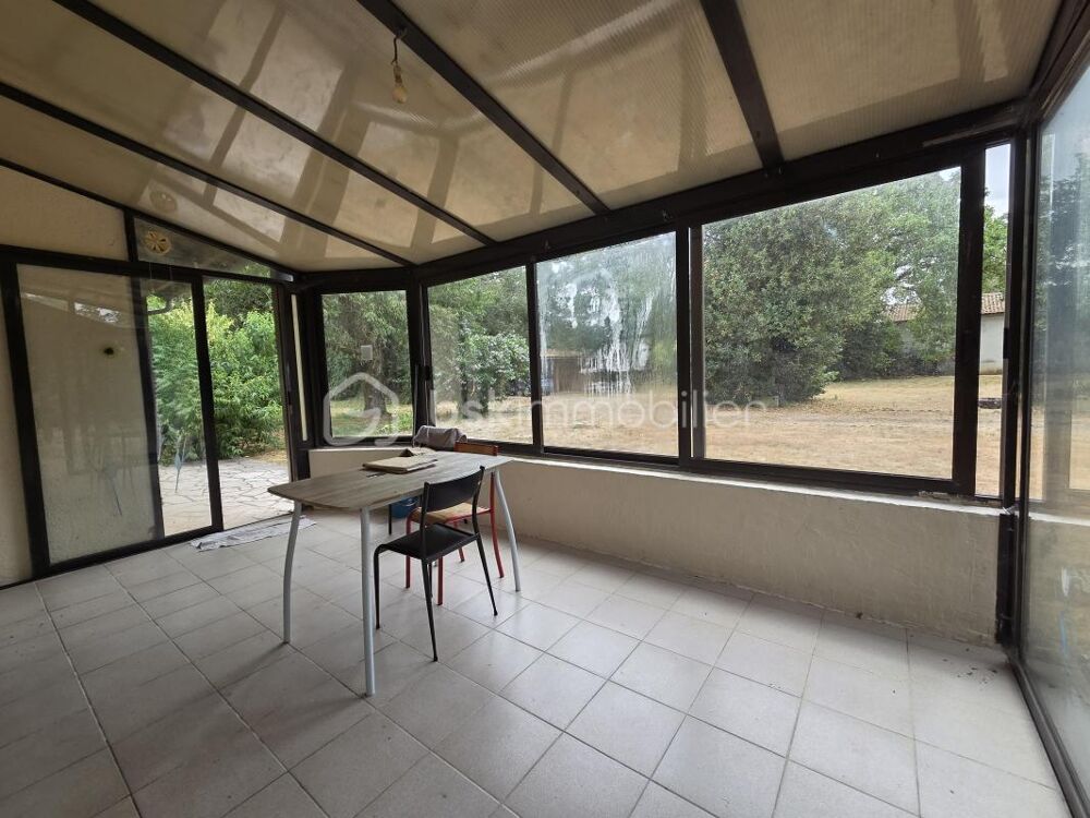 MAISON FAMILIALE 5 CHAMBRES DANS UN ENVIRONNEMENT PAISIBLE