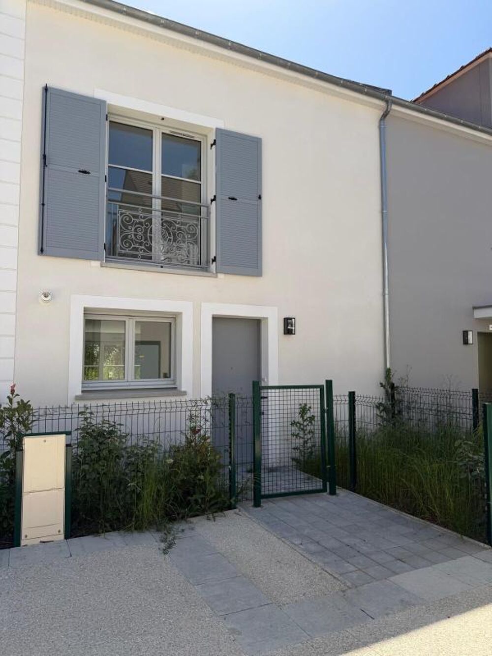 Vente Appartement LIVRÉ MAISON 5/6 PIÈCES DANS UNE BELLE RÉSIDENCE INTIMISTE PROCHE DES BORDS DE MARNE Chennevieres sur marne
