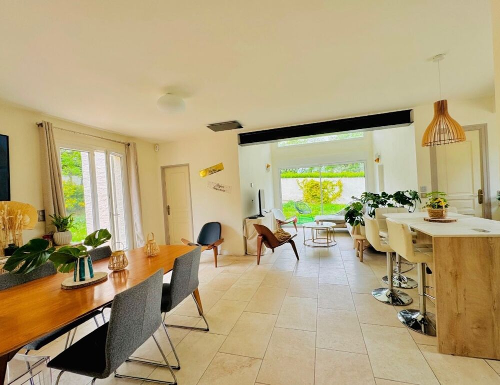 Vente Maison Dpt Bouches du Rhône (13), à vendre AIX EN PROVENCE maison de plain pied de 125 m² agrandissable sur 2000m2 avec piscine pool ho Aix en provence