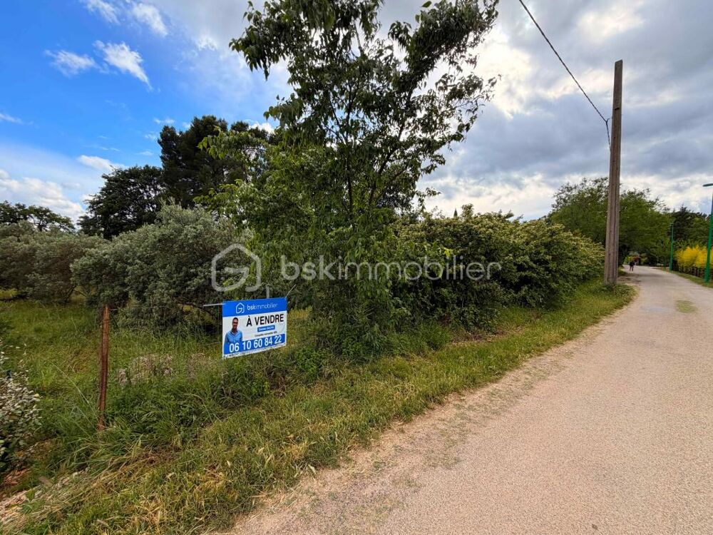 Vente Terrain LORGUES : Terrain Constructible et Potentiel d'Extension Foncière Lorgues
