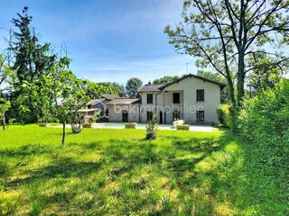  Propriété/château à vendre 7 pièces 156 m²