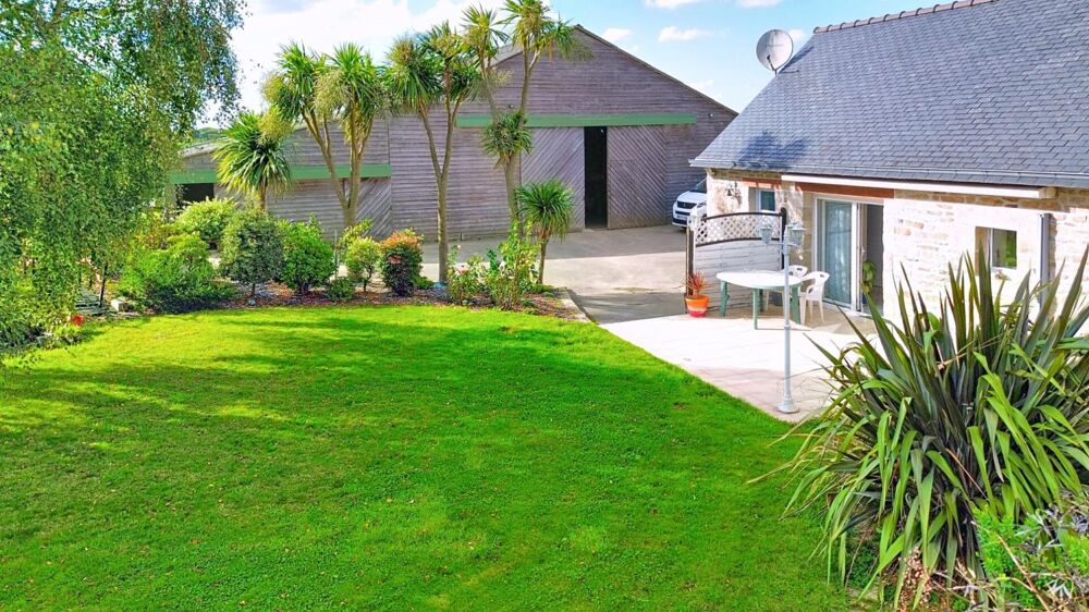 Vente Maison Maison, hangar 280m² et plusieurs dépendances Plouzevede