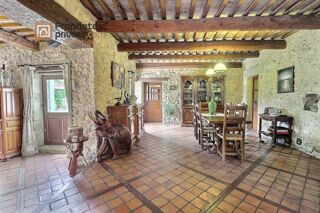  Propriété/château à vendre 9 pièces 331 m²