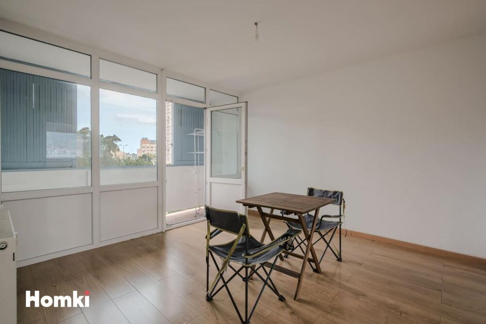Vente Appartement Appartement T4 de 73 m² à Toulon 83000, Avenue de l'Infanterie de Marine Toulon