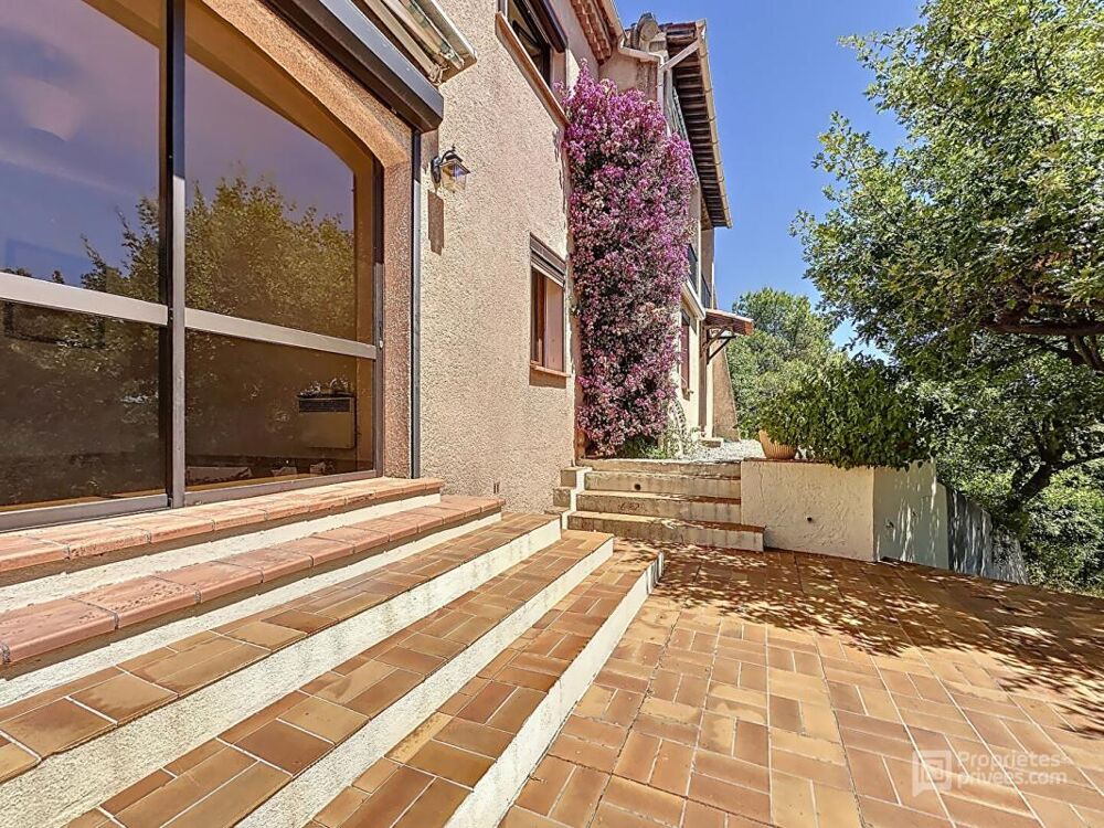 Vente Maison Maison 7 pièces 170m2 vue dominante Frejus