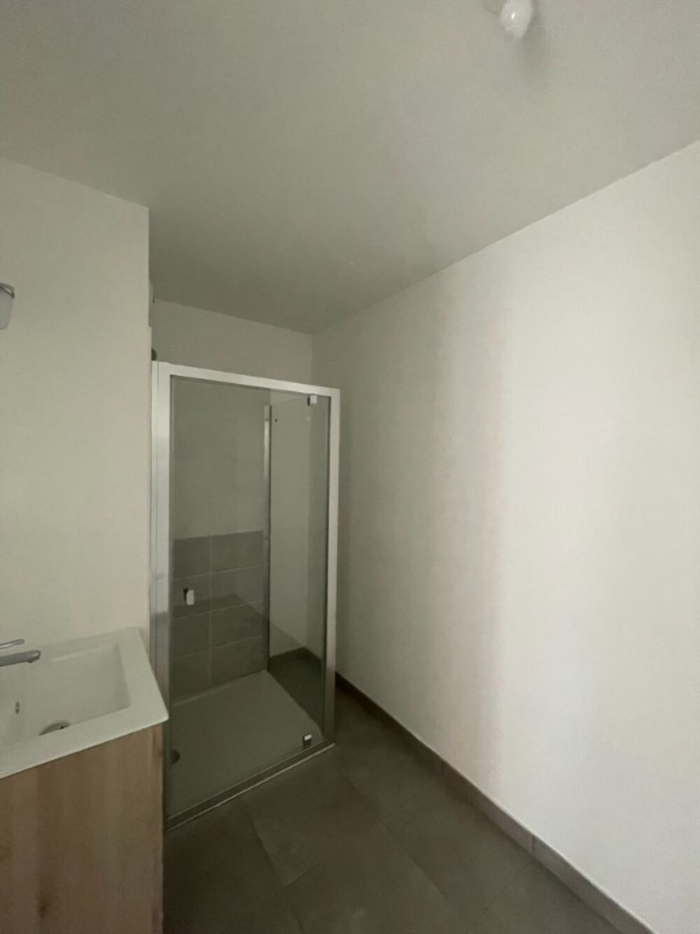 Location Appartement T2 avec parking et balcon à Tourcoing Tourcoing