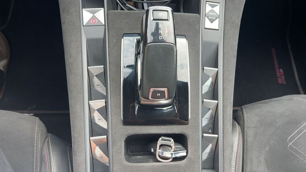 DS7 2.0 BlueHDi 180 Performance Line + - Toit ouvrant 2019 occasion 35000 Rennes