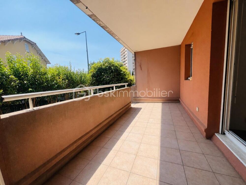 Vente Appartement Coup de cœur assuré / T2 avec terrasse et jardin privatif Marseille 9