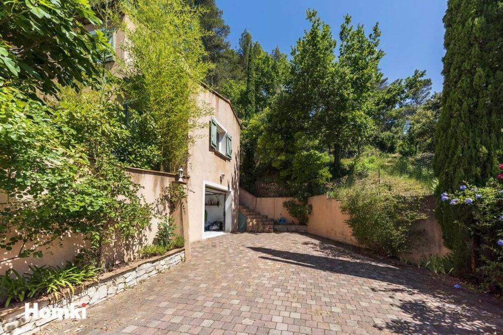 Maison/Villa T5 de 111 m² à Le Luc 83340