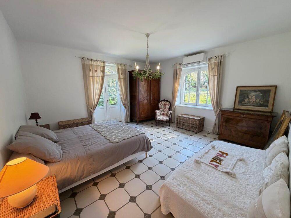 � vendre  Propri�t�/ch�teau Saint-Georges-de-Didonne (17110)