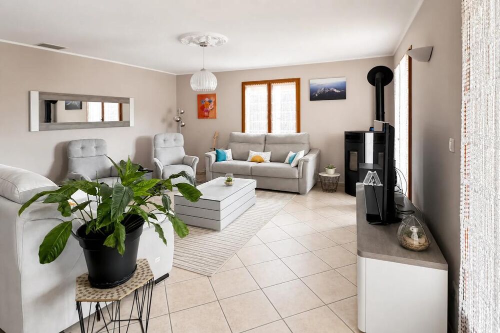Vente Maison Spacieuse maison 5 pièces avec piscine à Vidauban Vidauban