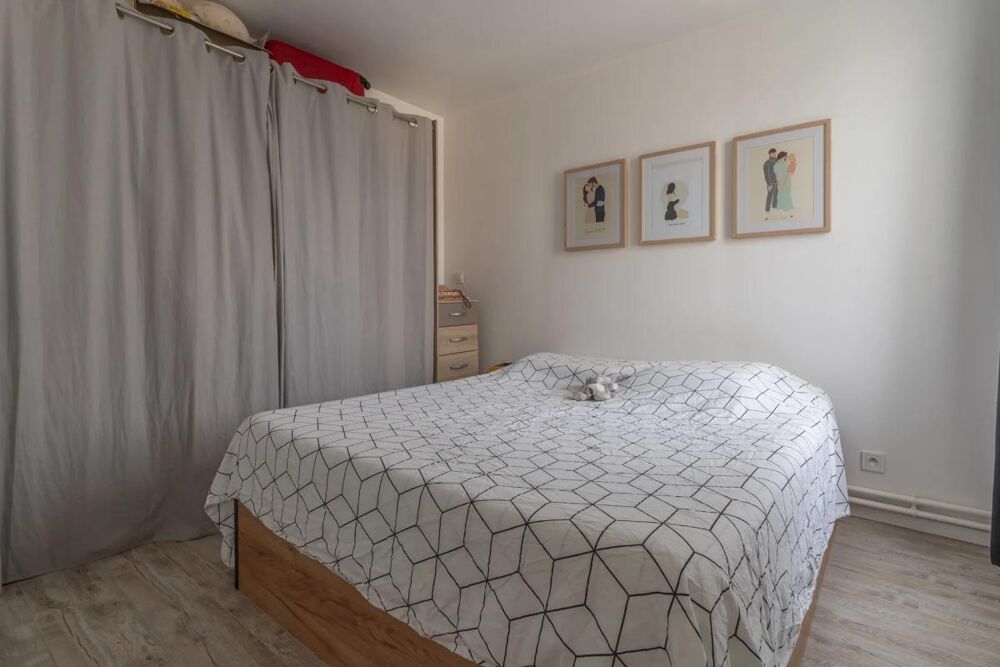 Appartement duplex 5 pièces de 94 m² avec terrasse plein sud à Maurepas