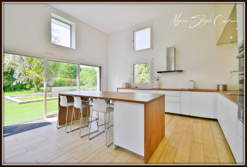 Propriété à vendre 7 pièces BENESSE MAREMNE (40) au calme avec dépendance
