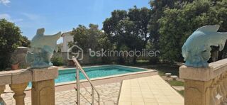  Propriété/château à vendre 8 pièces 255 m²