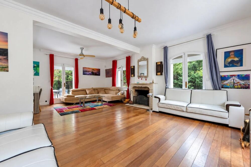 à vendre  Propriété/château Galluis (78490)