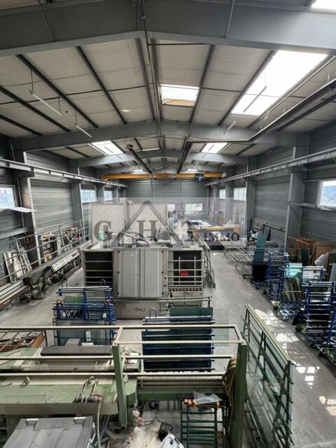 A VENDRE A CHAMPLAN UN ENTRPOT ET BUREAUX 2400000 91160 Champlan