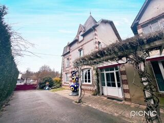  Propri�t�/ch�teau � vendre 10 pi�ces 245 m�