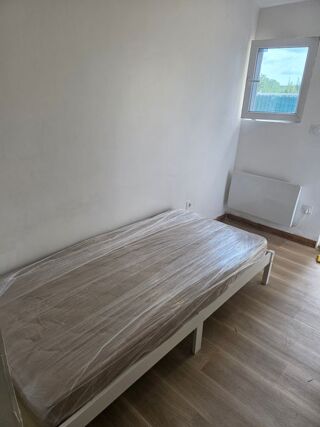  Appartement à louer 1 pièce 14 m²