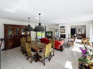  Propri�t�/ch�teau � vendre 9 pi�ces 377 m�