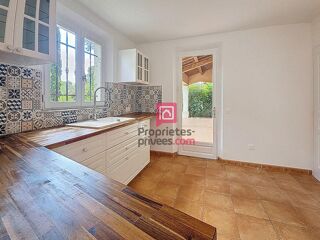  Villa  vendre 5 pices 140 m