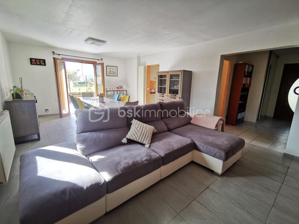 Vente Maison LAFFREY 38220 – Maison familiale 4 CHAMBRES – 1200 m² de TERRAIN PLAT– GARAGE ET DEPENDANCES - CALME ET VUE DEGAGEE Laffrey