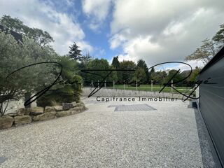  Maison � vendre 9 pi�ces 210 m�