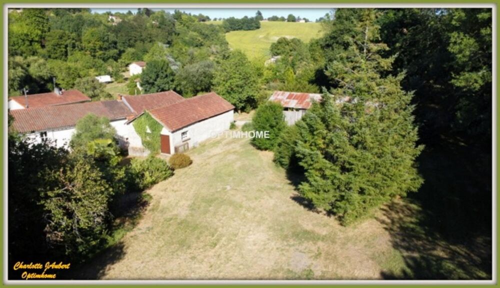 Vente Maison Maison à vendre 5 pièces CHALAIS (16) Chalais