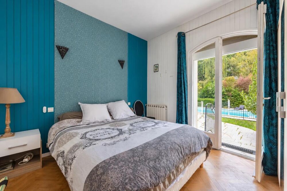 à vendre  Propriété/château Galluis (78490)
