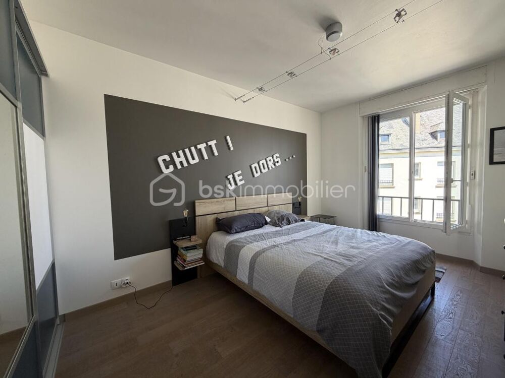 FOUGÈRES  Haute Ville  Bel appartement lumineux