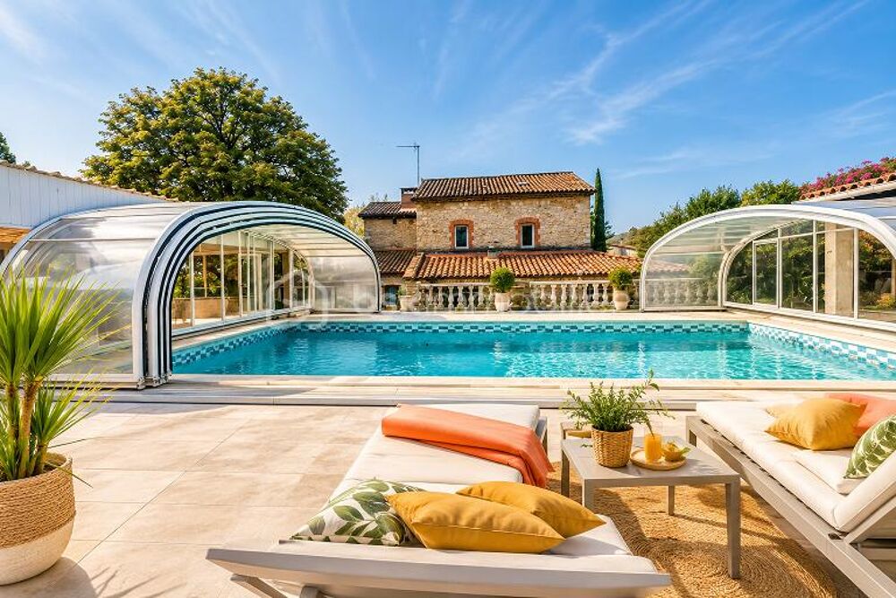 Vente Maison *** ROUSSON – AUTHENTIQUE MAS EN PIERRE DE 272 M² AVEC PISCINE COUVERTE, TERRAIN DE 2 610 M² GARAGES BOXS À CHEVAUX *** Rousson