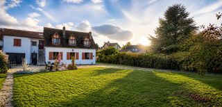 Vente Maison Maison de 8 pièces de 180 m² divisée en 4 appartements Bagnoles de l orne normandie