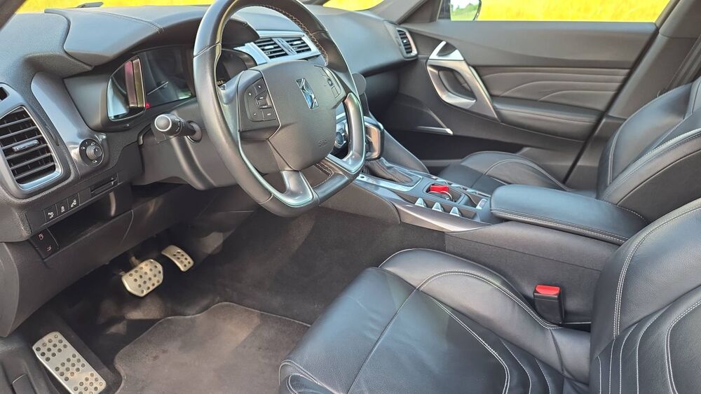 DS5 2 1.6 THP 165 EAT6 Sport Chic - Automatique 2016 occasion 10000 Troyes
