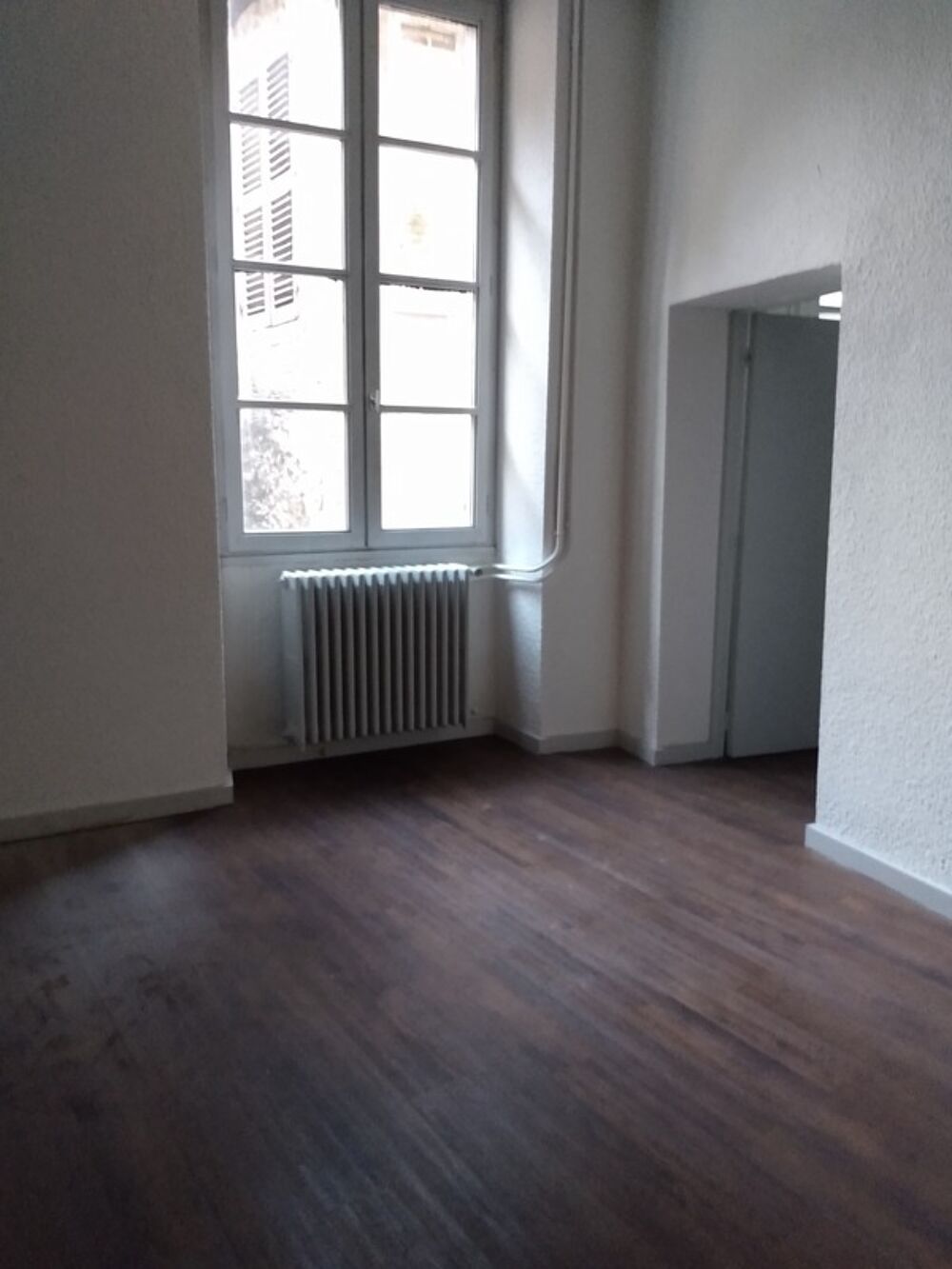   Dpt Savoie (73), à louer CHAMBERY locaux de  188 m² Chambery