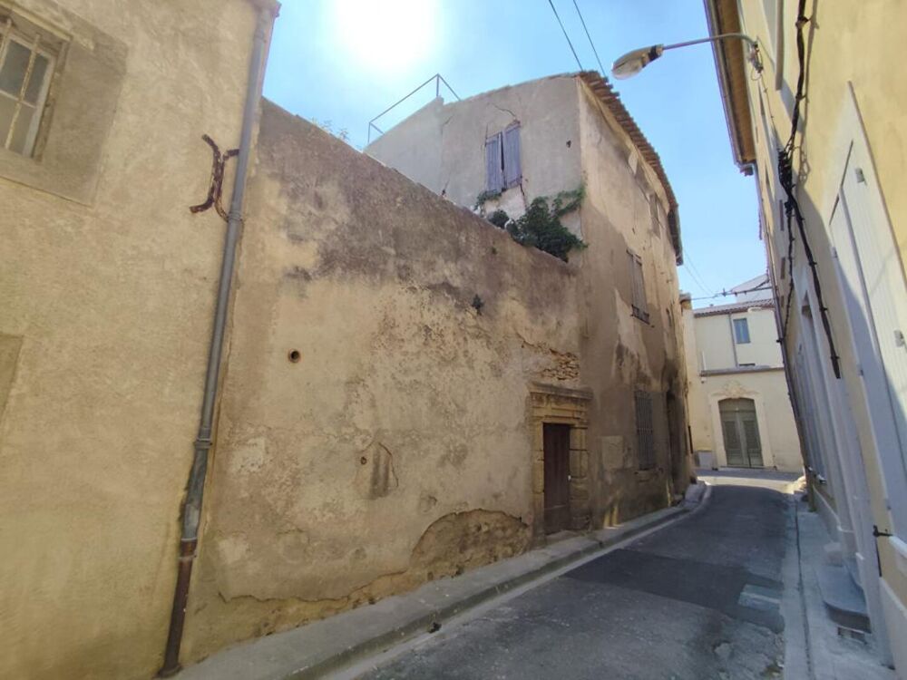 Narbonne centre, maison de 100 m2, R+2 - T5 avec garage, sous sol et jardin