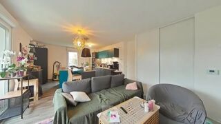  Appartement à louer 4 pièces 80 m²