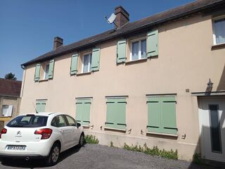  Immeuble à vendre 15 + pièces 830 m²