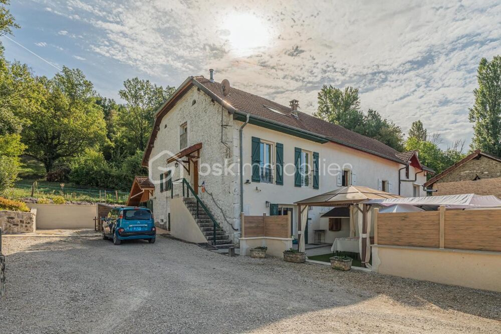 Maison 6 pièces  136 m²  Grand terrain de 2 792 m²  Seyssel (74)