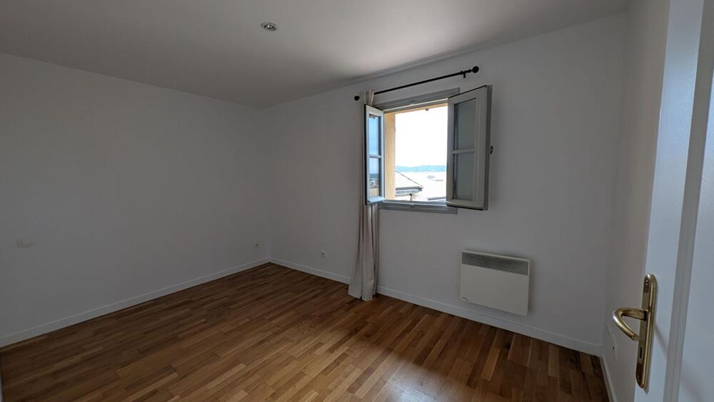 Location Appartement Aix en Provence centre ville T3 avec parking privatif Aix en provence
