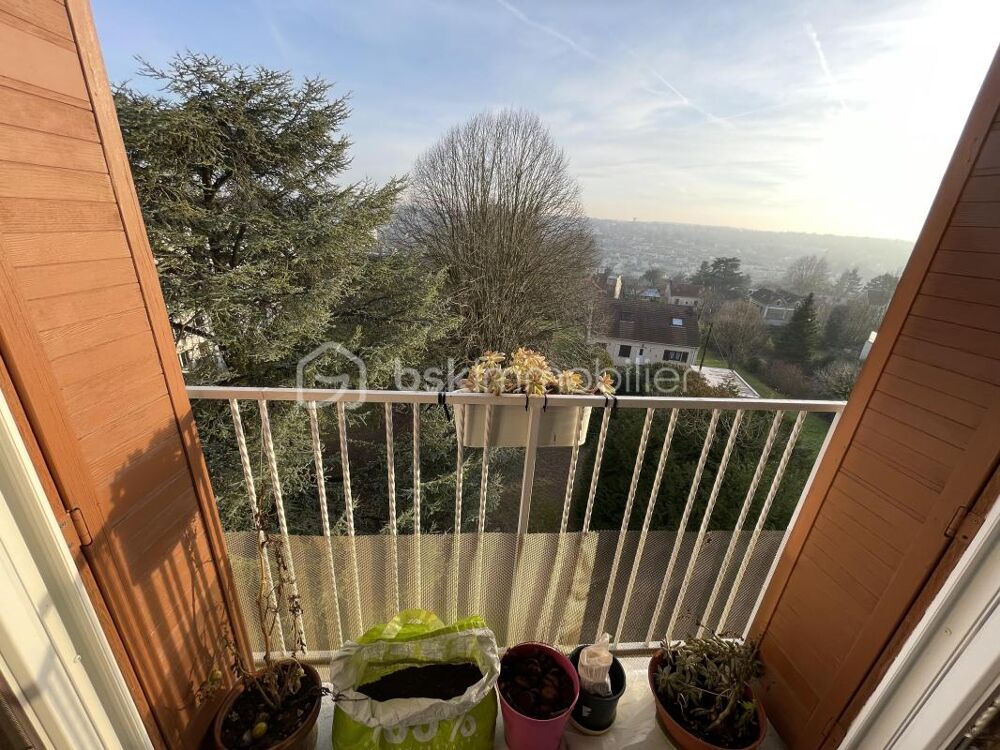 Vente Appartement 3 PIECES LUMINEUX au dernier étage avec une très belle vue + grand box + grande cave Thorigny sur marne