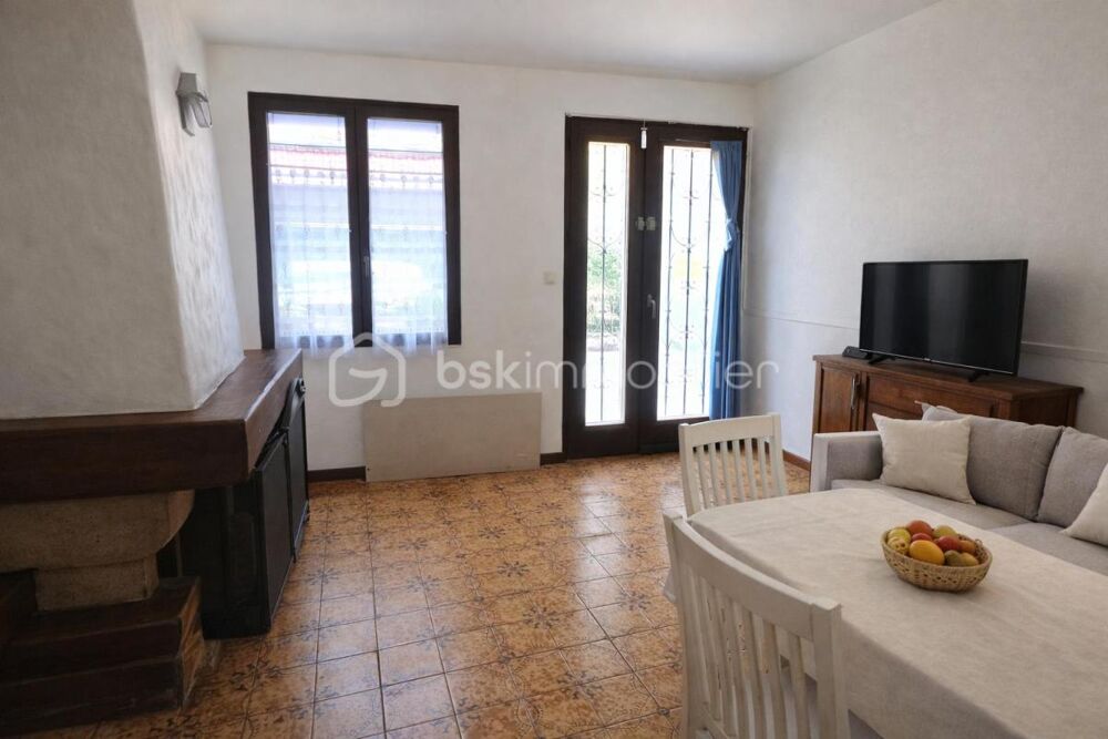 Maison de ville 70 m²  Hyper centre Vic-en-Bigorre