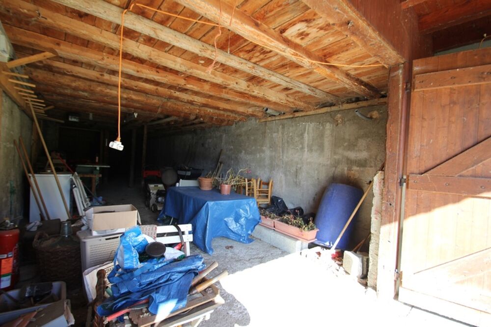 À Vendre : Ancien Corps de Ferme à Rénover -secteur recherché de Thônes (74)