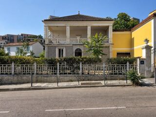  Maison à louer 5 pièces 142 m²